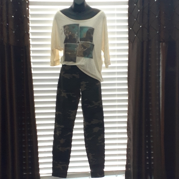 T shirt - Picture 4 of 5